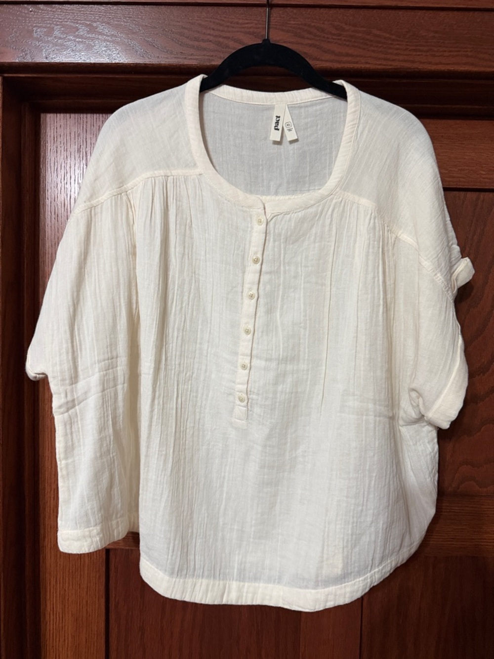 Pact Cream Lightweight Button-Front Women's Blouse
